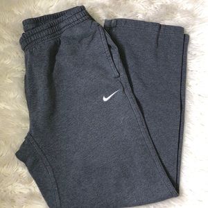 Nike sweatpants gray